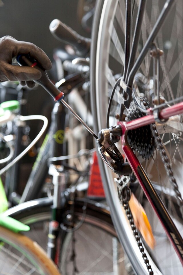 Atelier Vélo avec services d'entretien, de révision et de réparation •  Ebikelovers Portugal